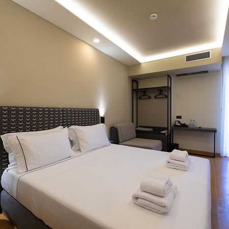 Green Boutique Hotel Вльора Екстер'єр фото