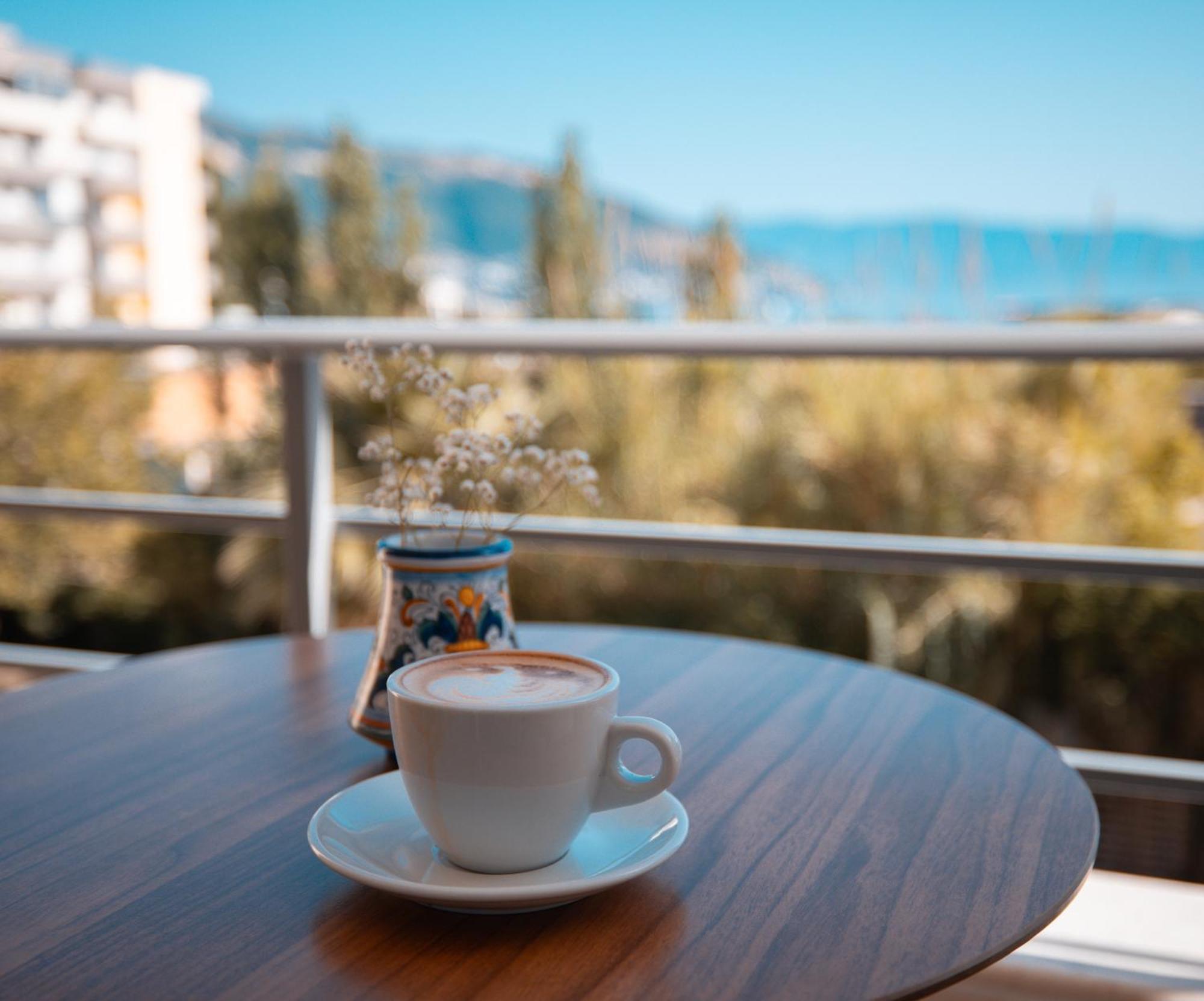 Green Boutique Hotel Вльора Екстер'єр фото