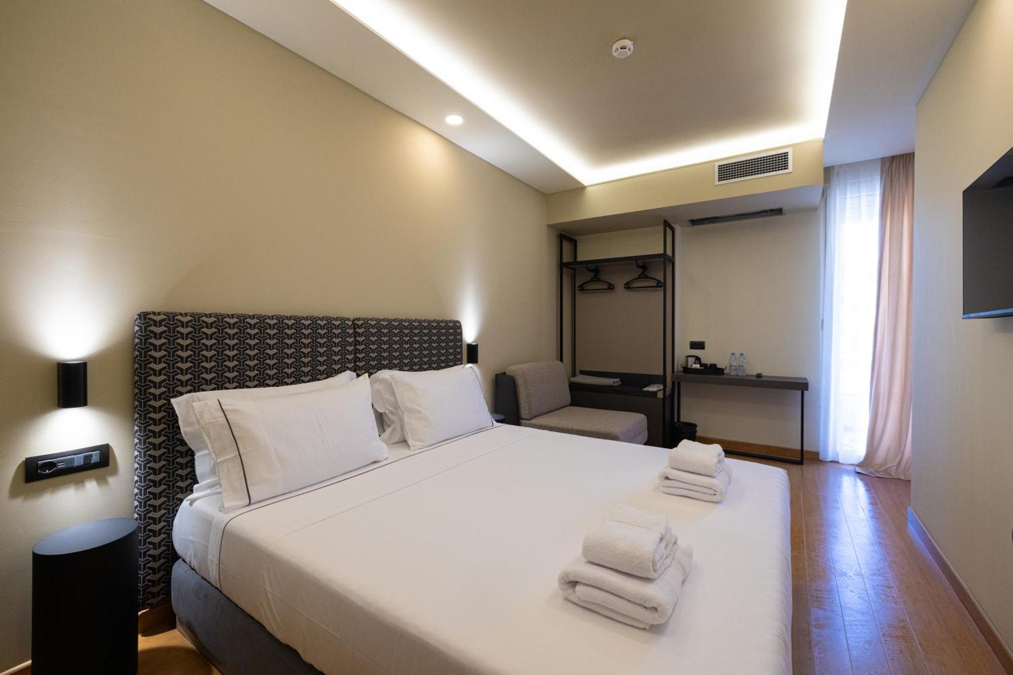 Green Boutique Hotel Вльора Екстер'єр фото
