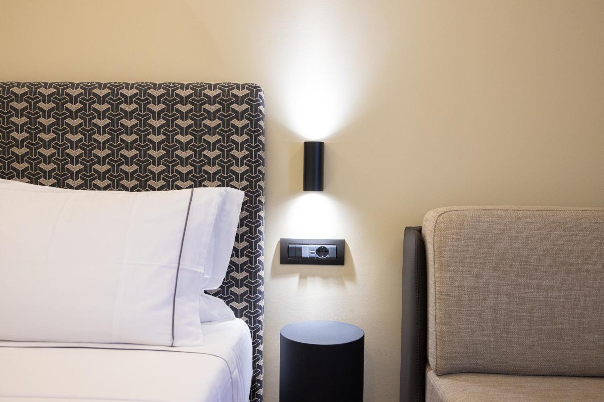 Green Boutique Hotel Вльора Екстер'єр фото